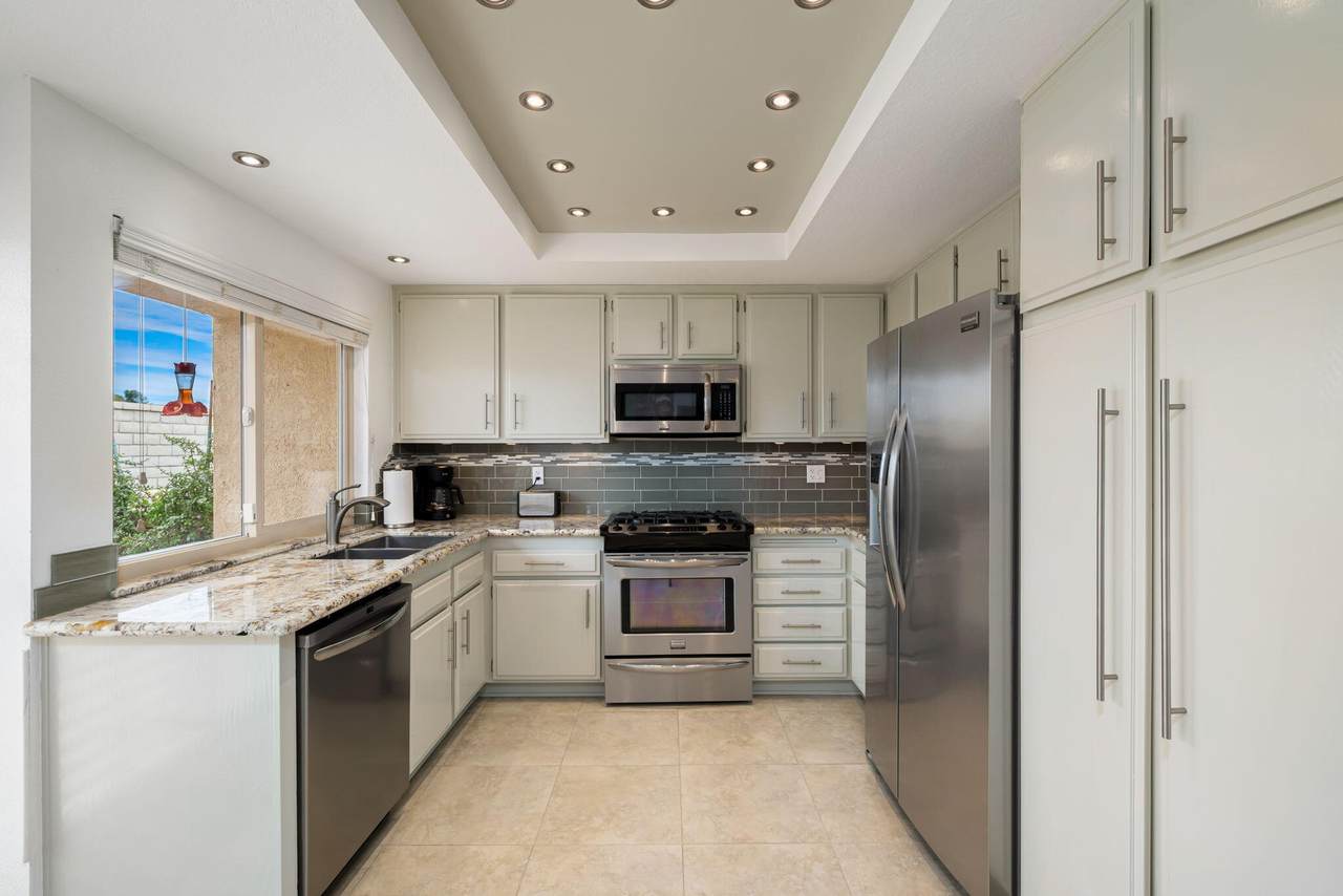 41517 Armanac Court - Photo 1