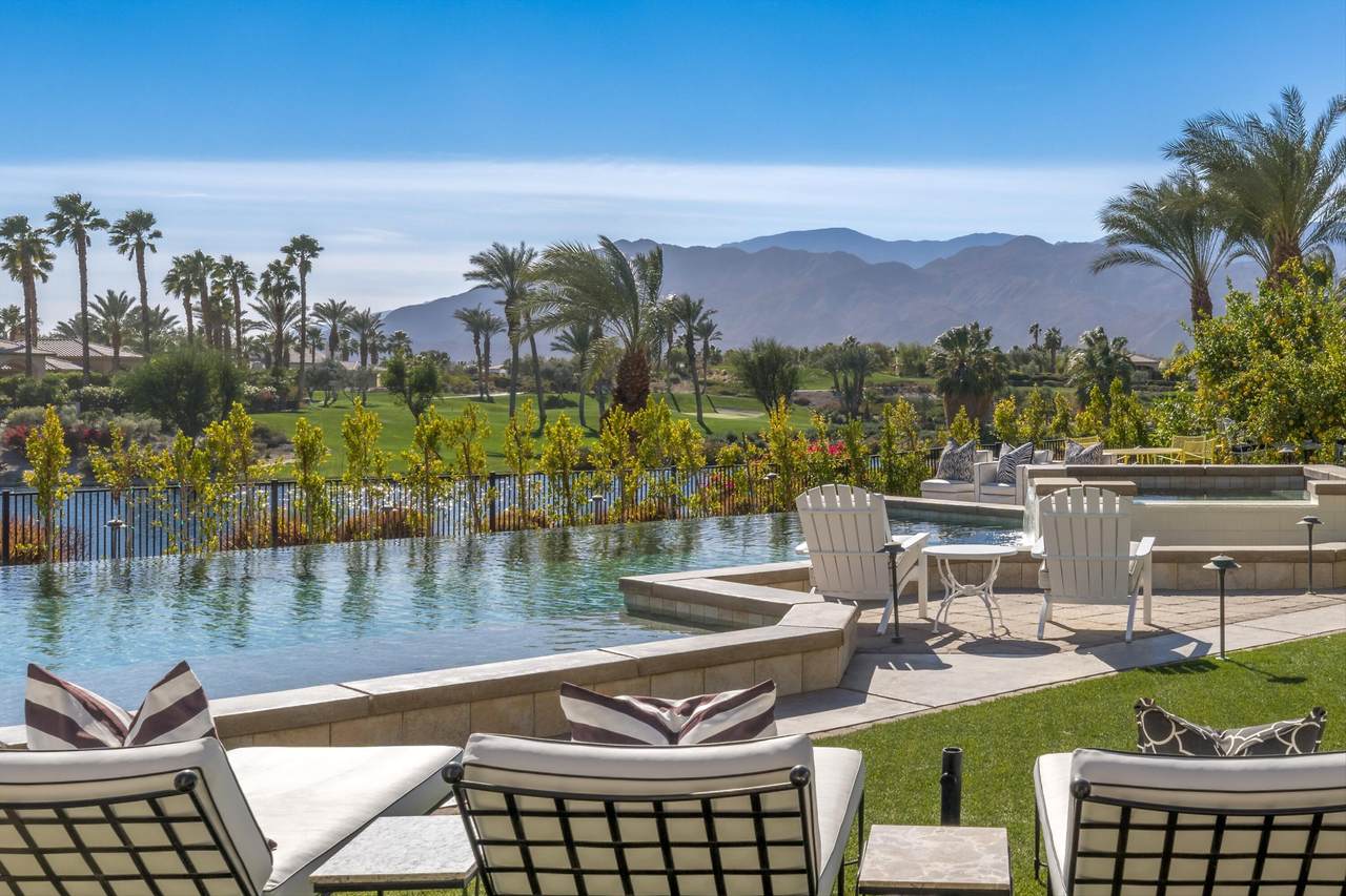 58075 Carmona - Photo 1