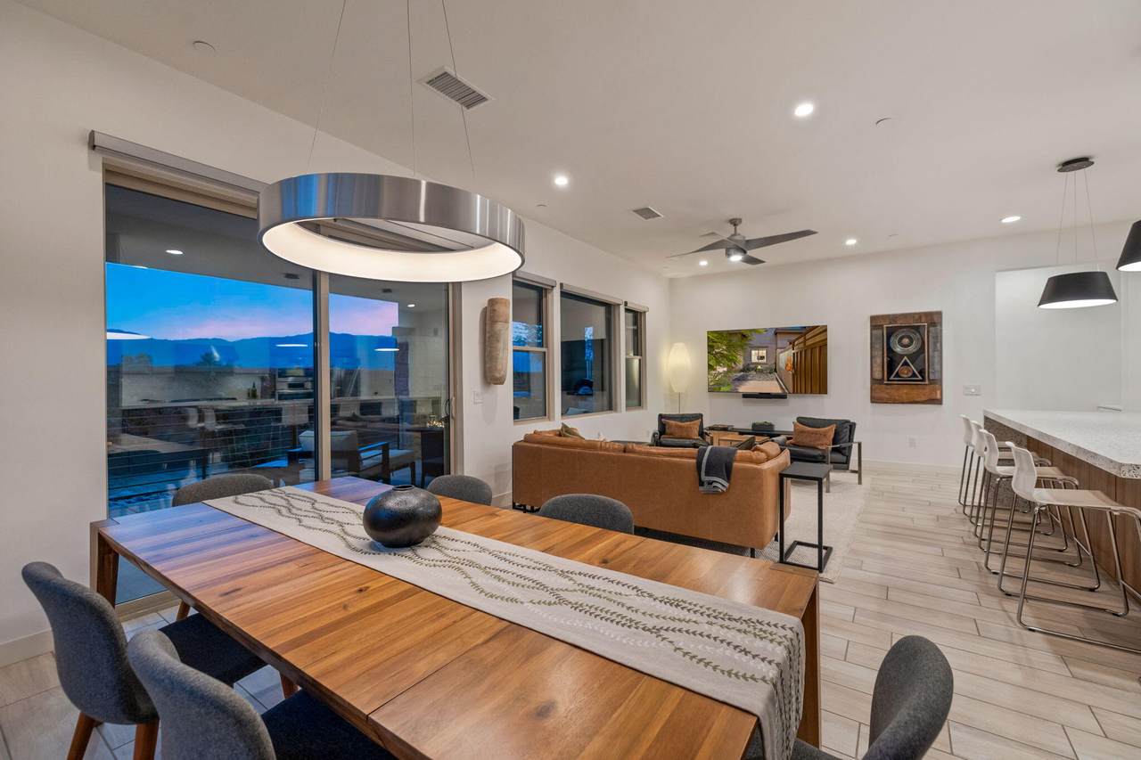 1401 Retreat Circle - Photo 1