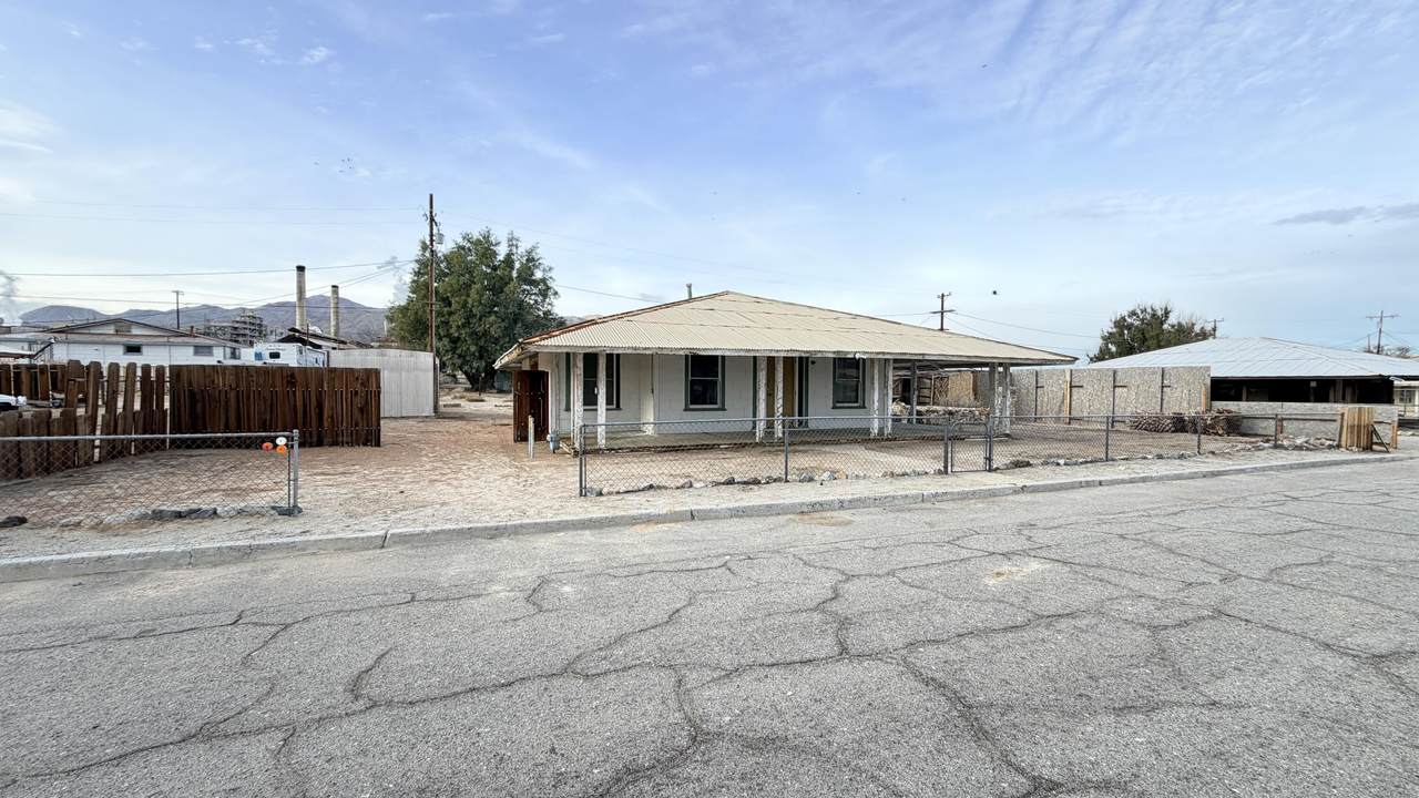 82962 Panamint Avenue - Photo 1