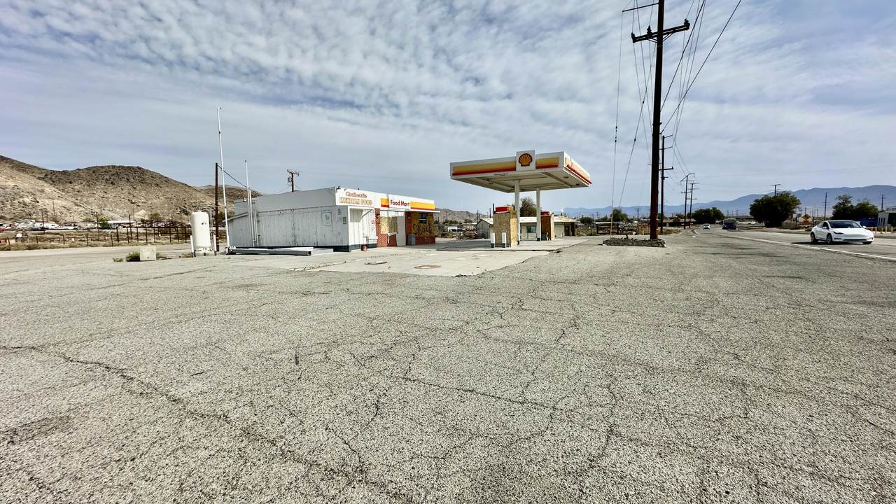 82264 Trona Road - Photo 1