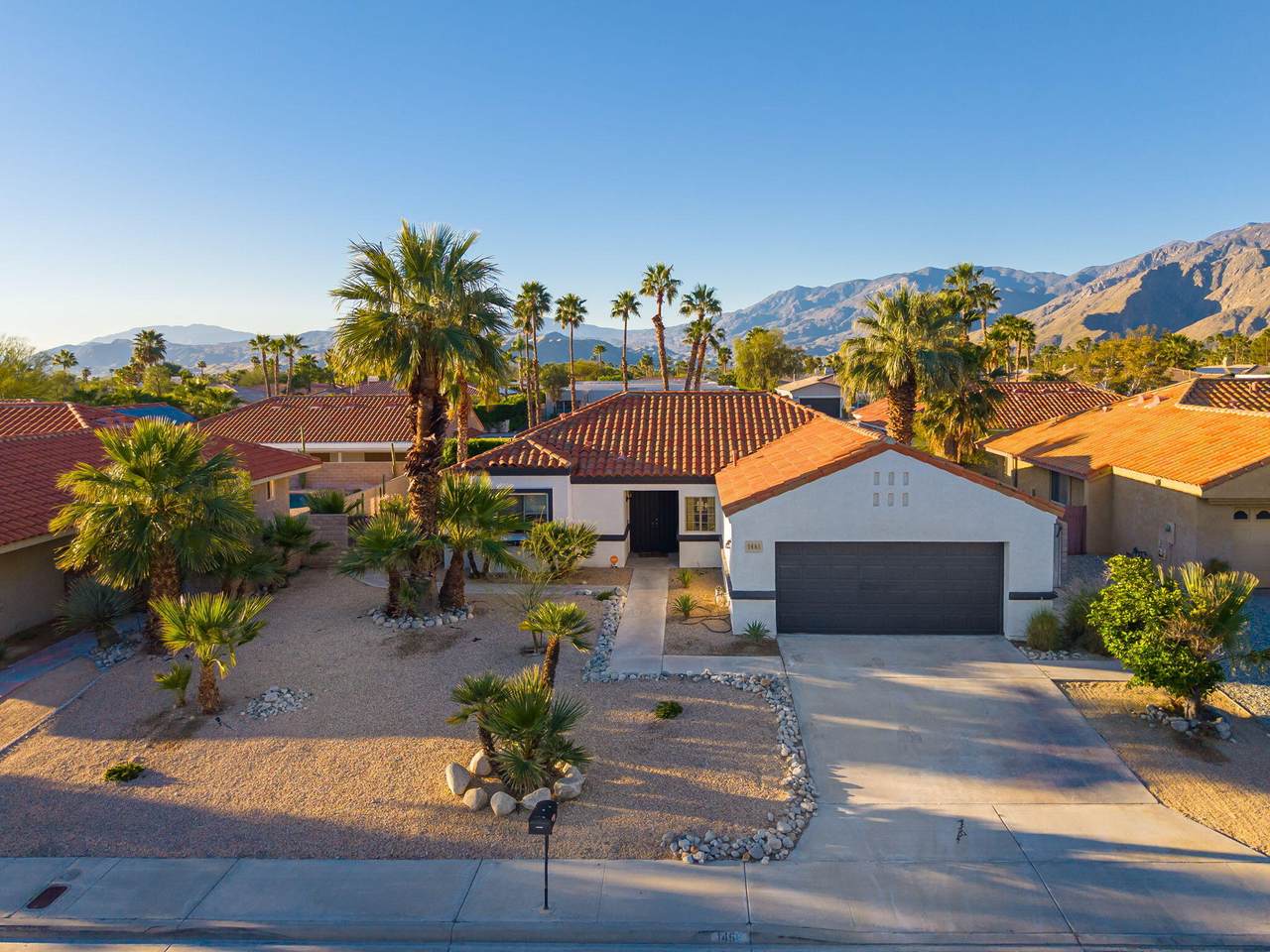 1461 Padua Way - Photo 1
