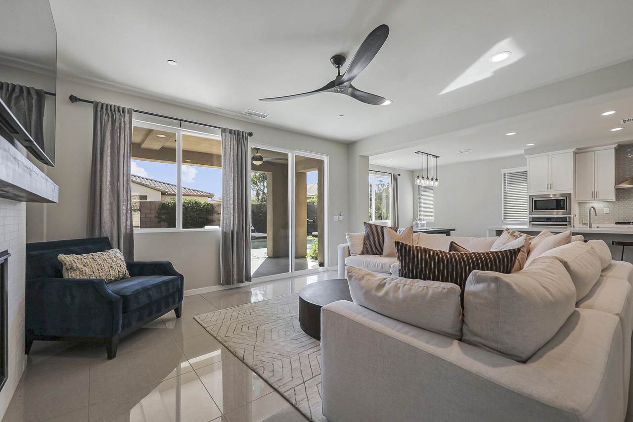 43402 Hazelton Lane - Photo 1