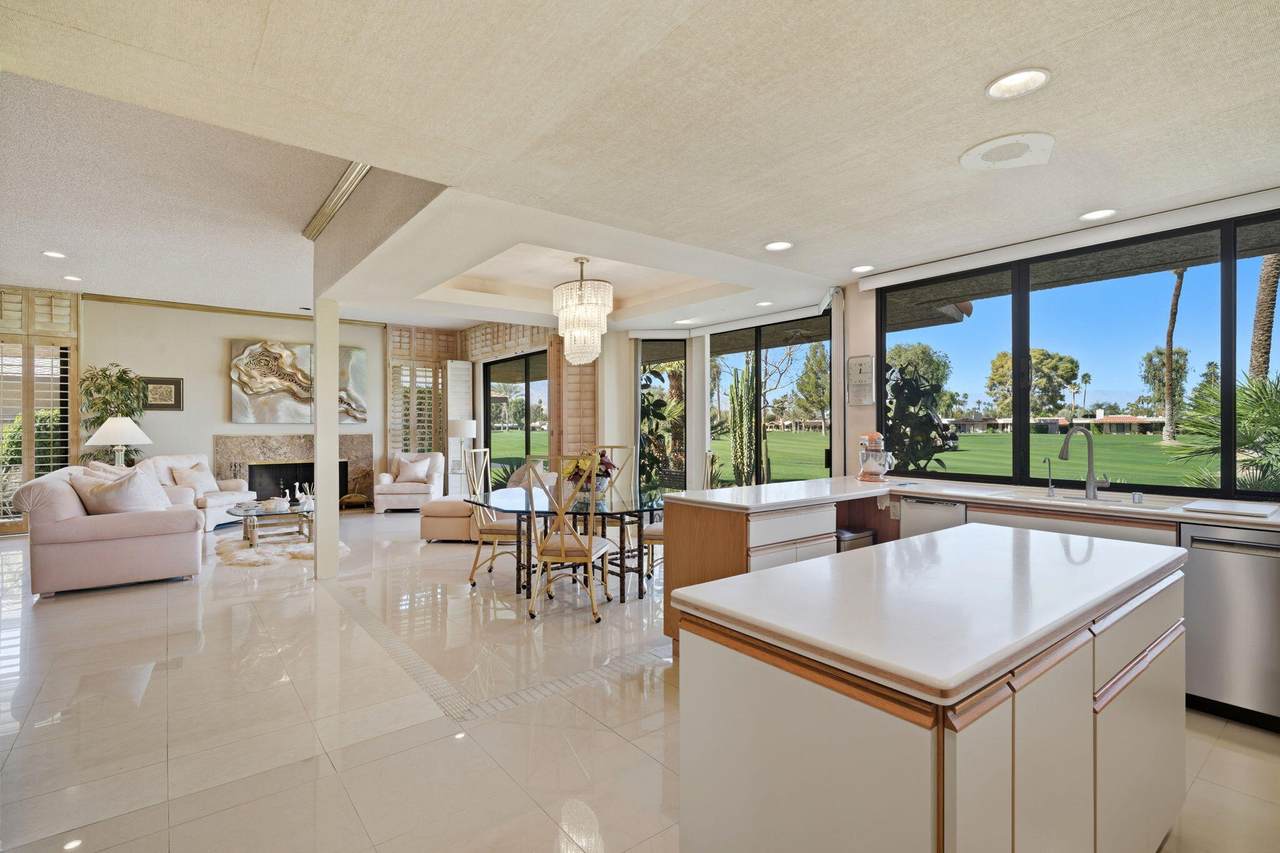 52 Columbia Drive - Photo 1