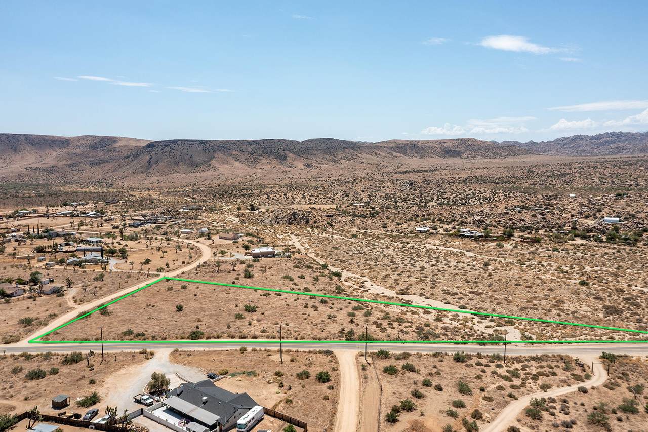 201 Pipes Canyon Road - Photo 1