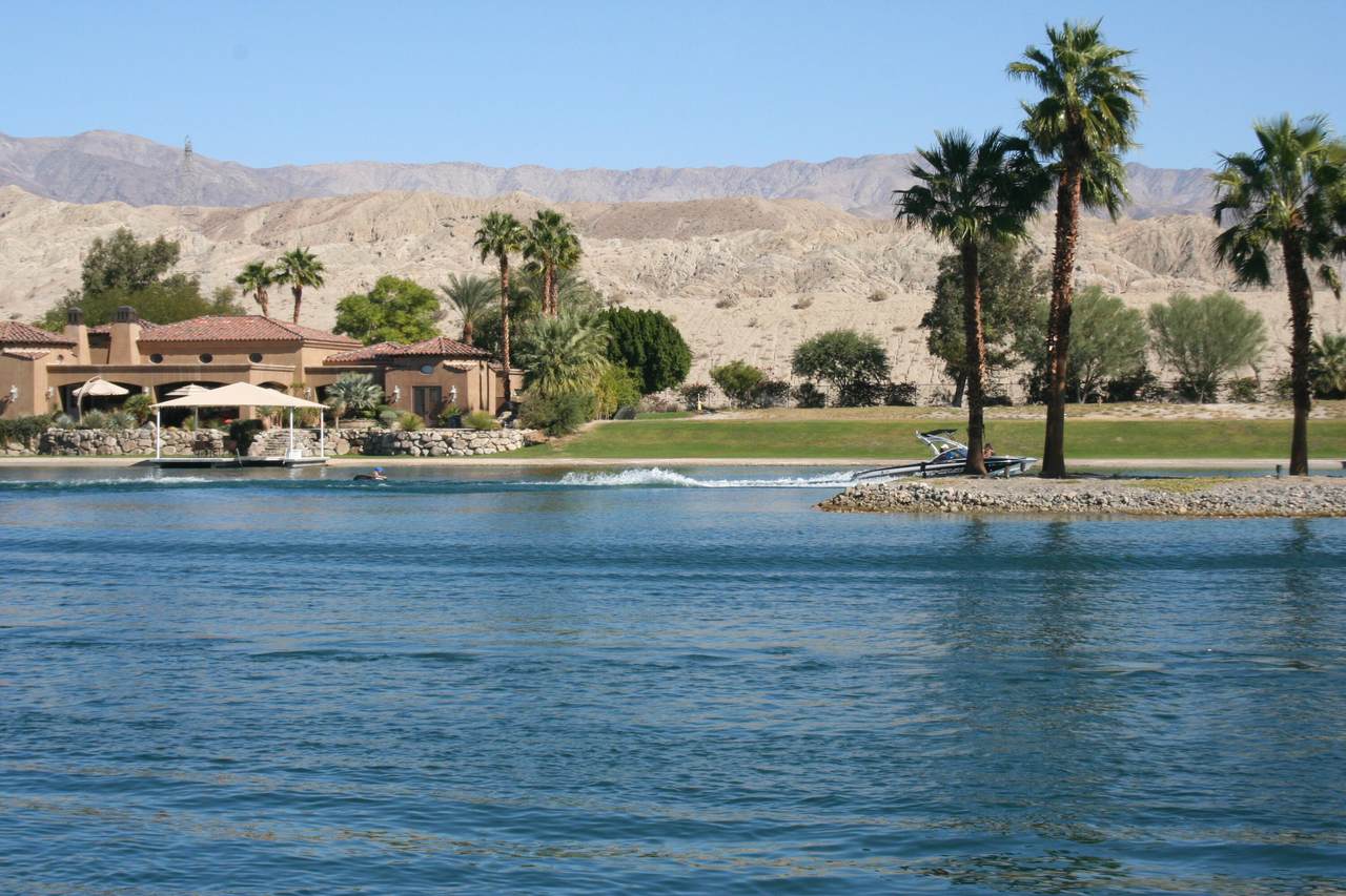 https://bt-photos.global.ssl.fastly.net/damls/1280_boomver_1_219146510-2.jpg