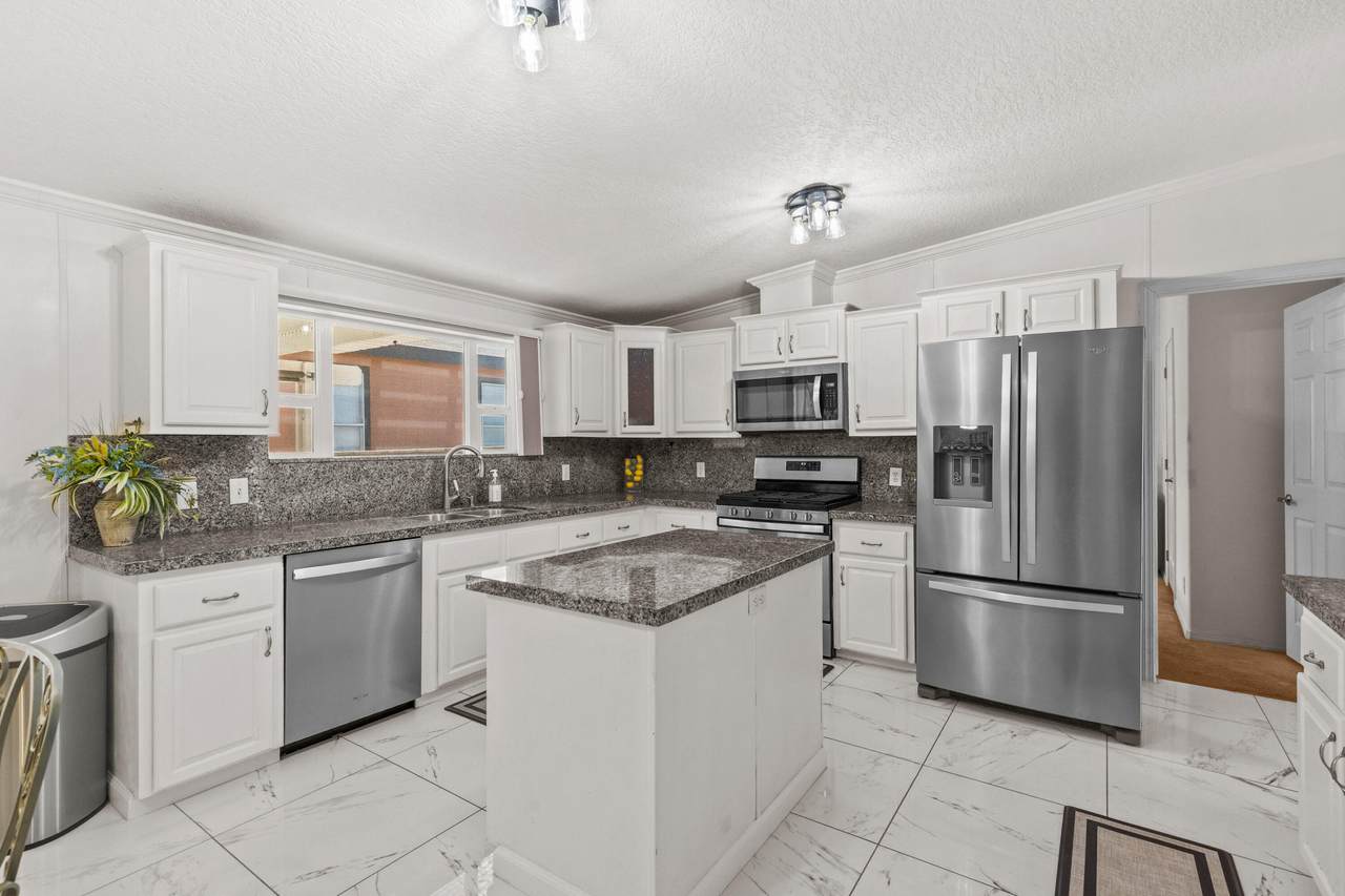 35461 Mexico Way - Photo 1