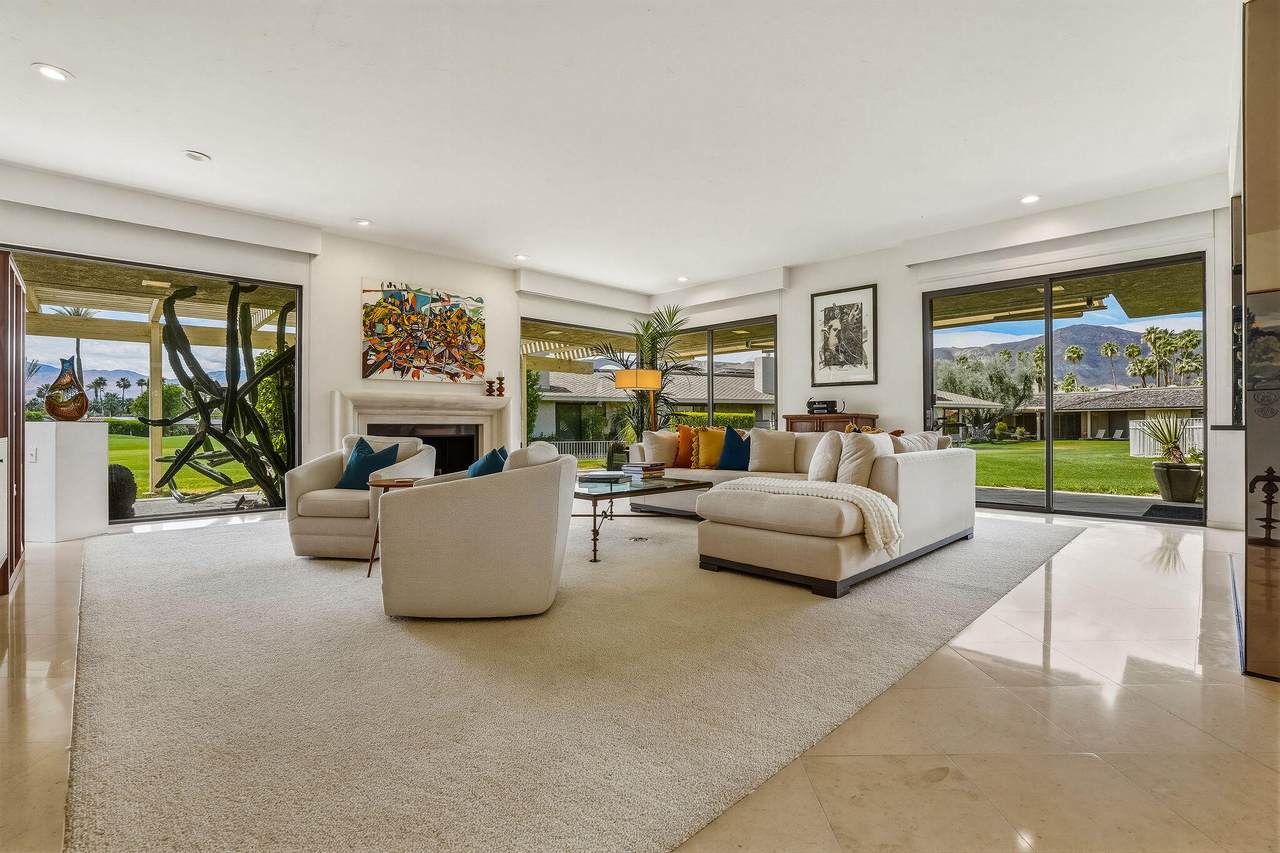 8 Barnard Court - Photo 1