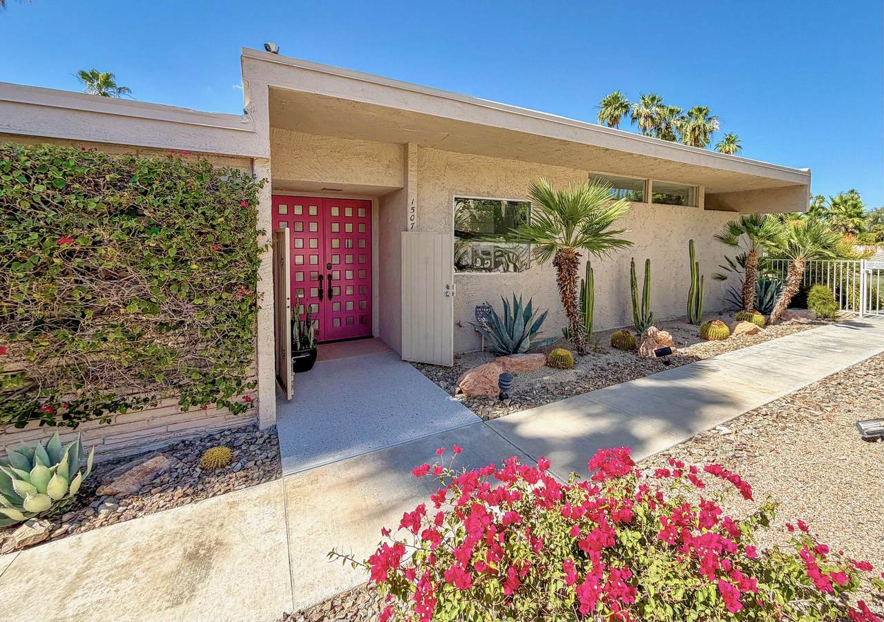 72267 Willow Street - Photo 1