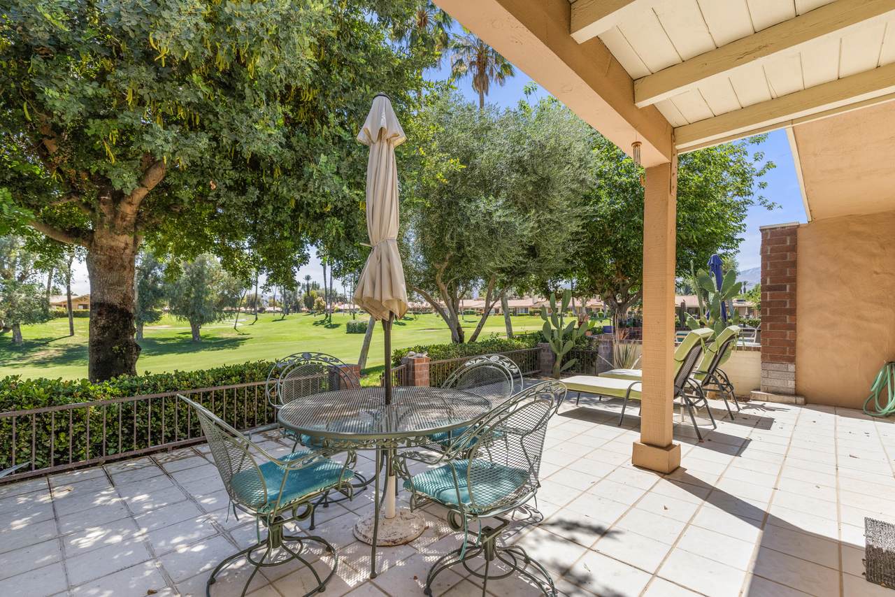 112 Giralda Circle - Photo 1