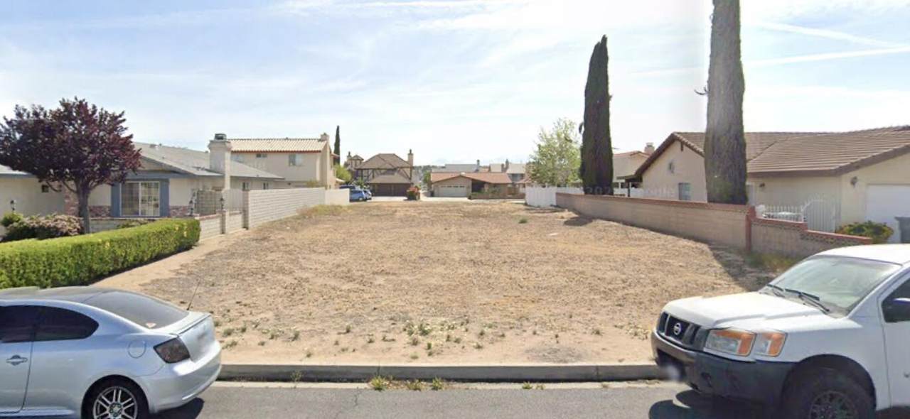 13840 Driftwood Drive - Photo 1