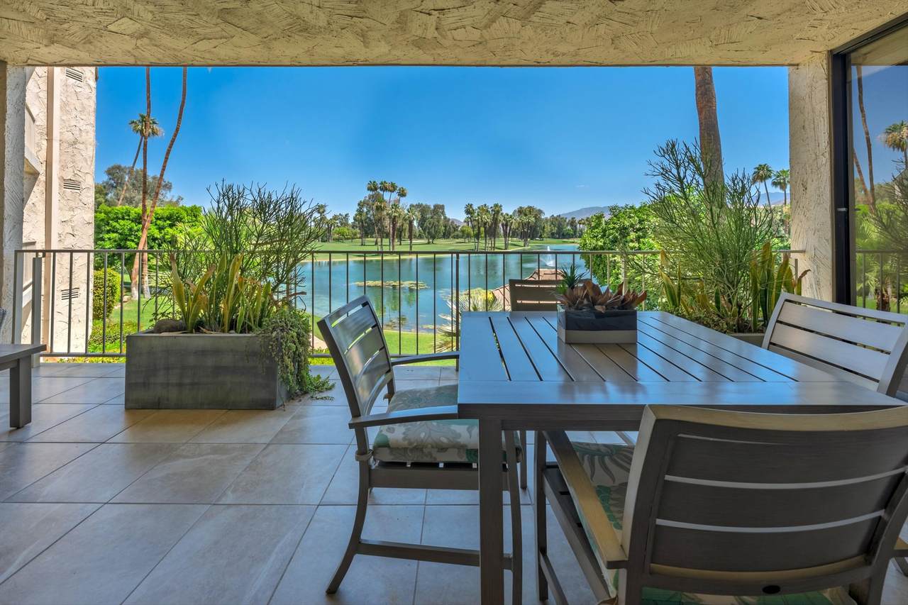 910 Island Drive - Photo 1
