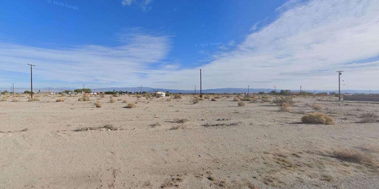 1046 Seaview Avenue - Photo 1