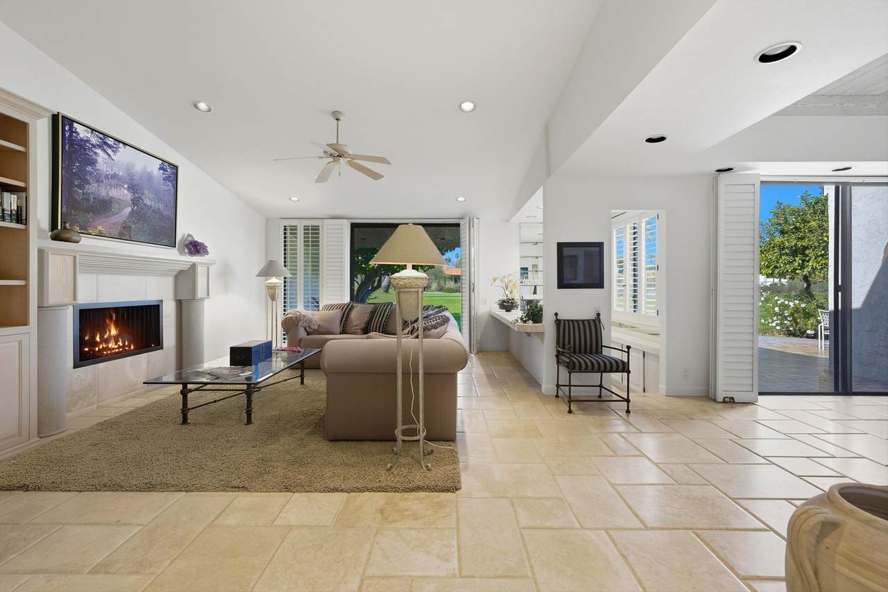 45915 Algonquin Circle - Photo 1