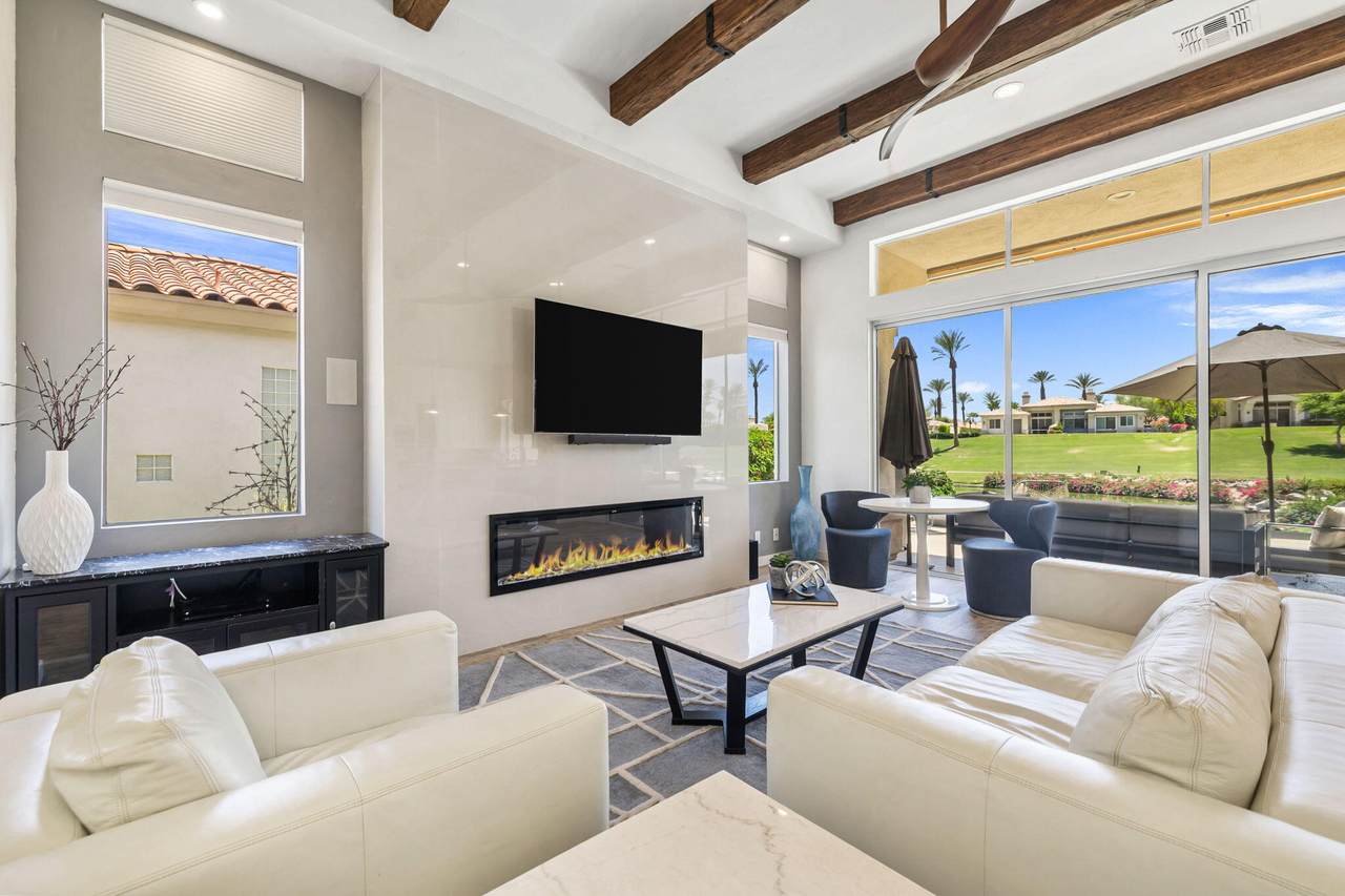 513 Falcon View Circle - Photo 1