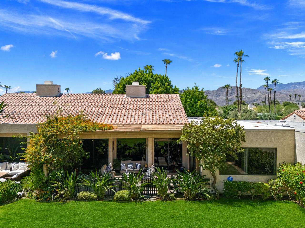925 Inverness Drive - Photo 1