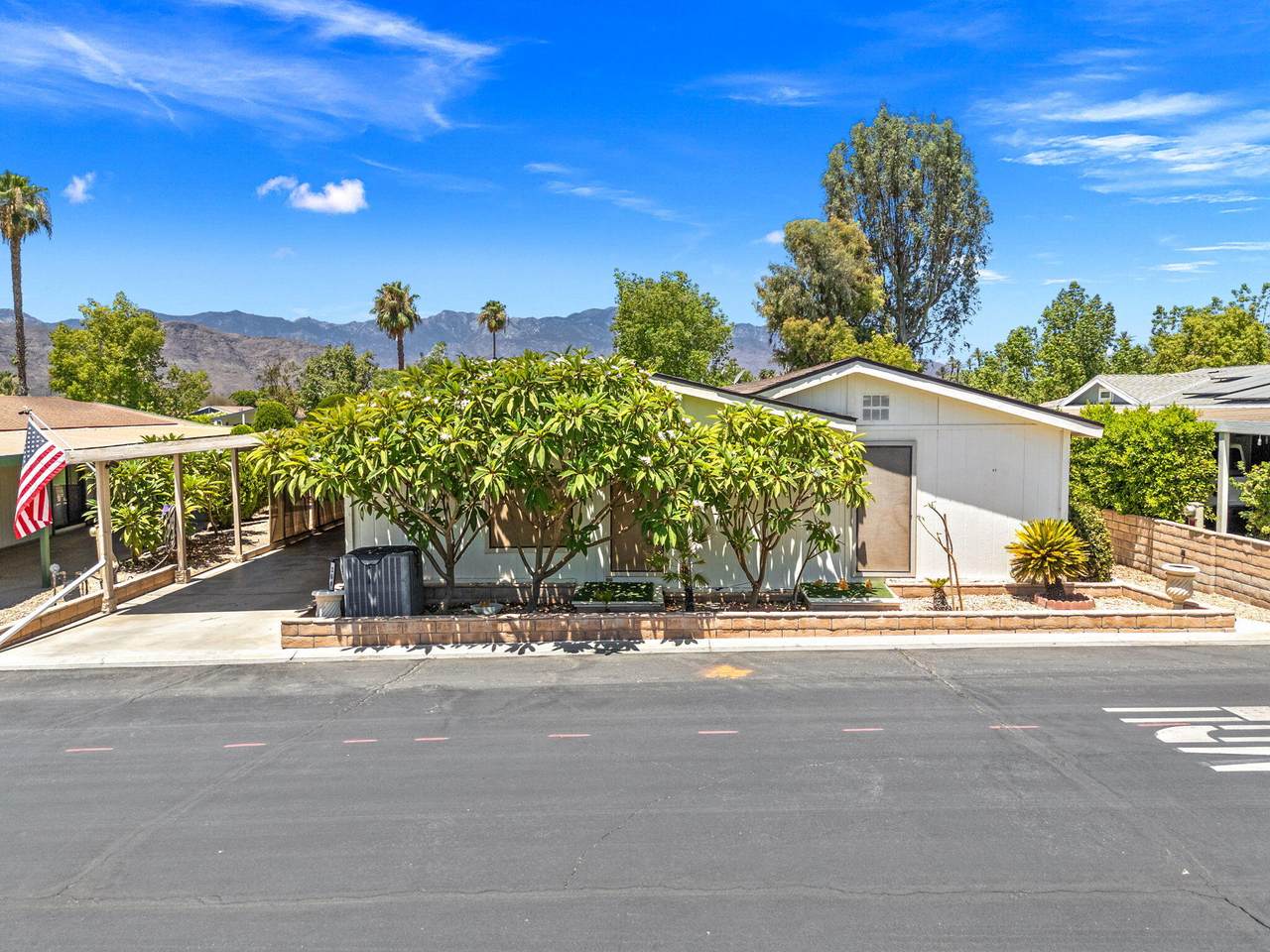 73450 Country Club Drive - Photo 1