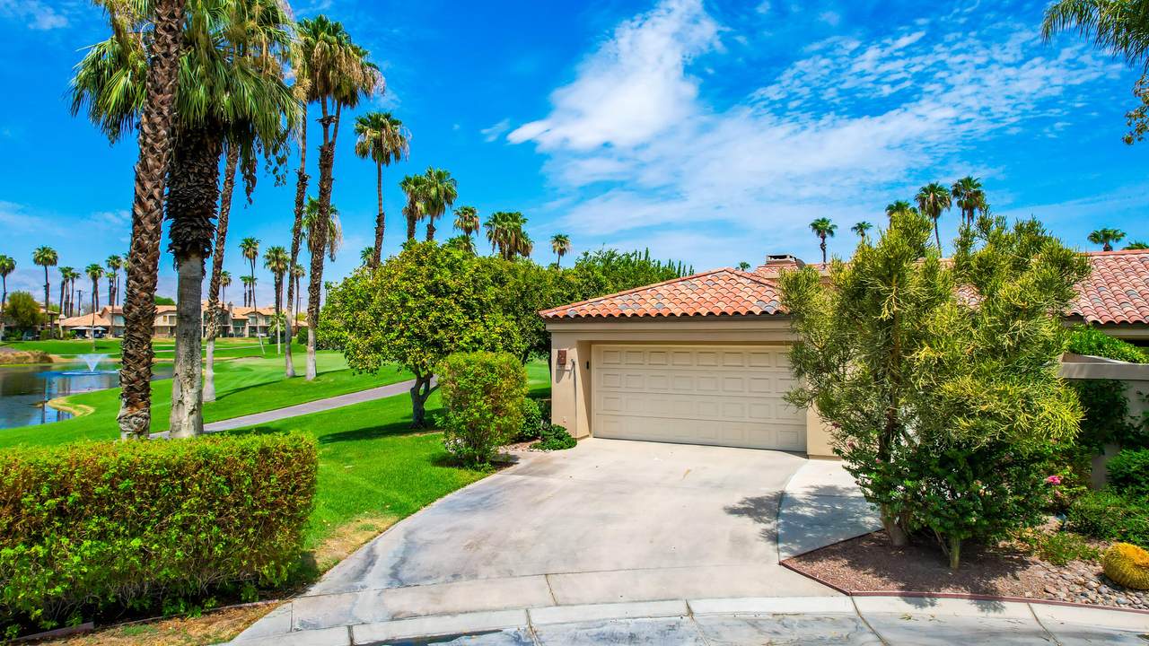 38250 Plumosa Circle - Photo 1