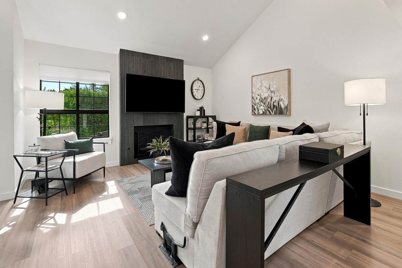 126 Avellino Circle - Photo 1