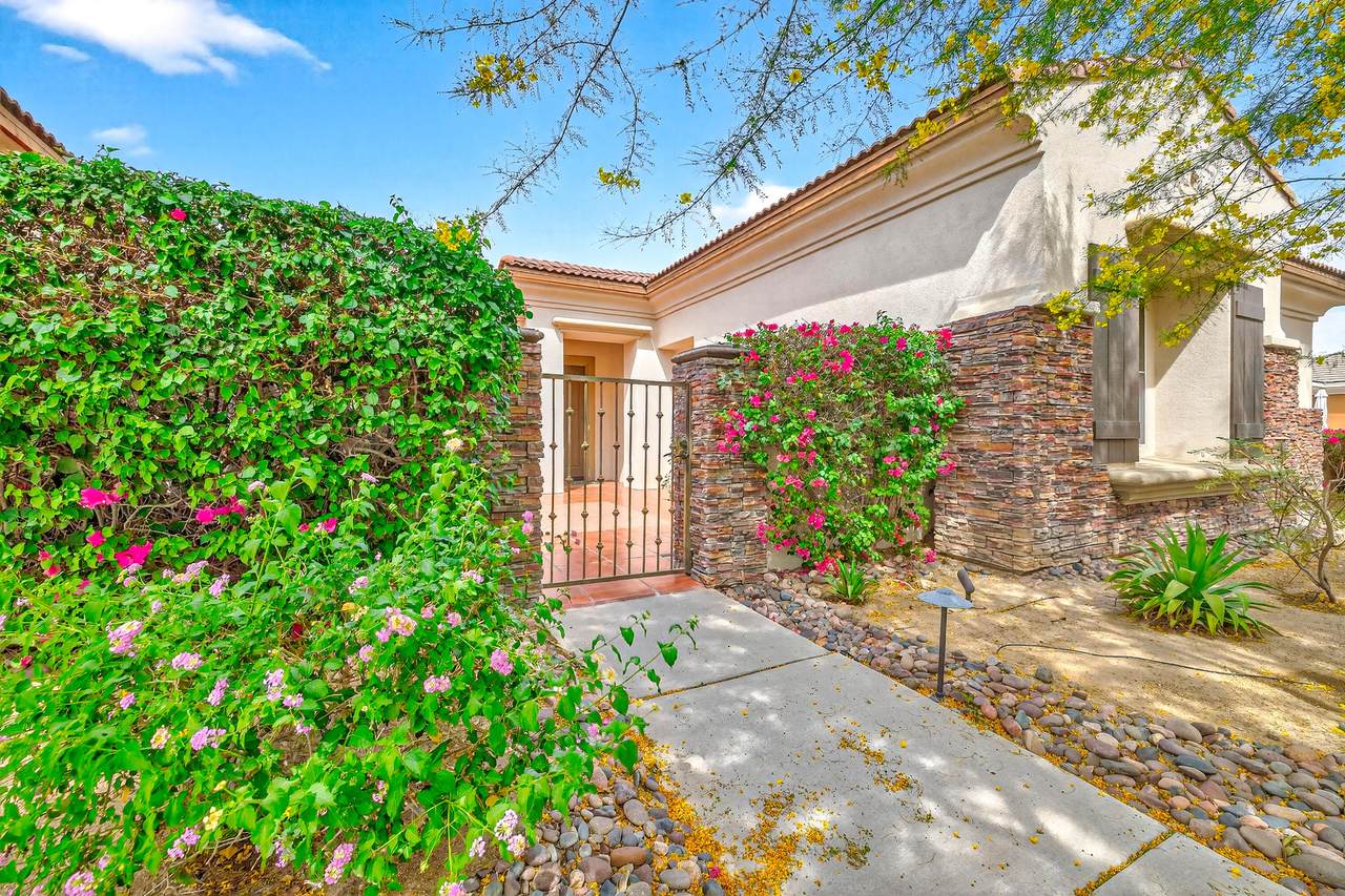 120 Tesori Drive - Photo 1