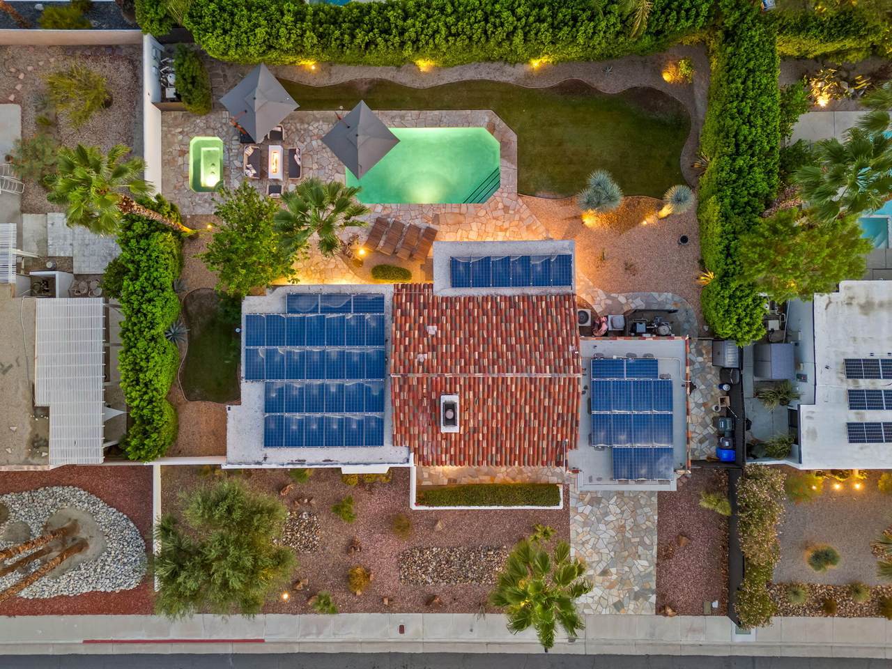 1055 Louise Drive - Photo 1