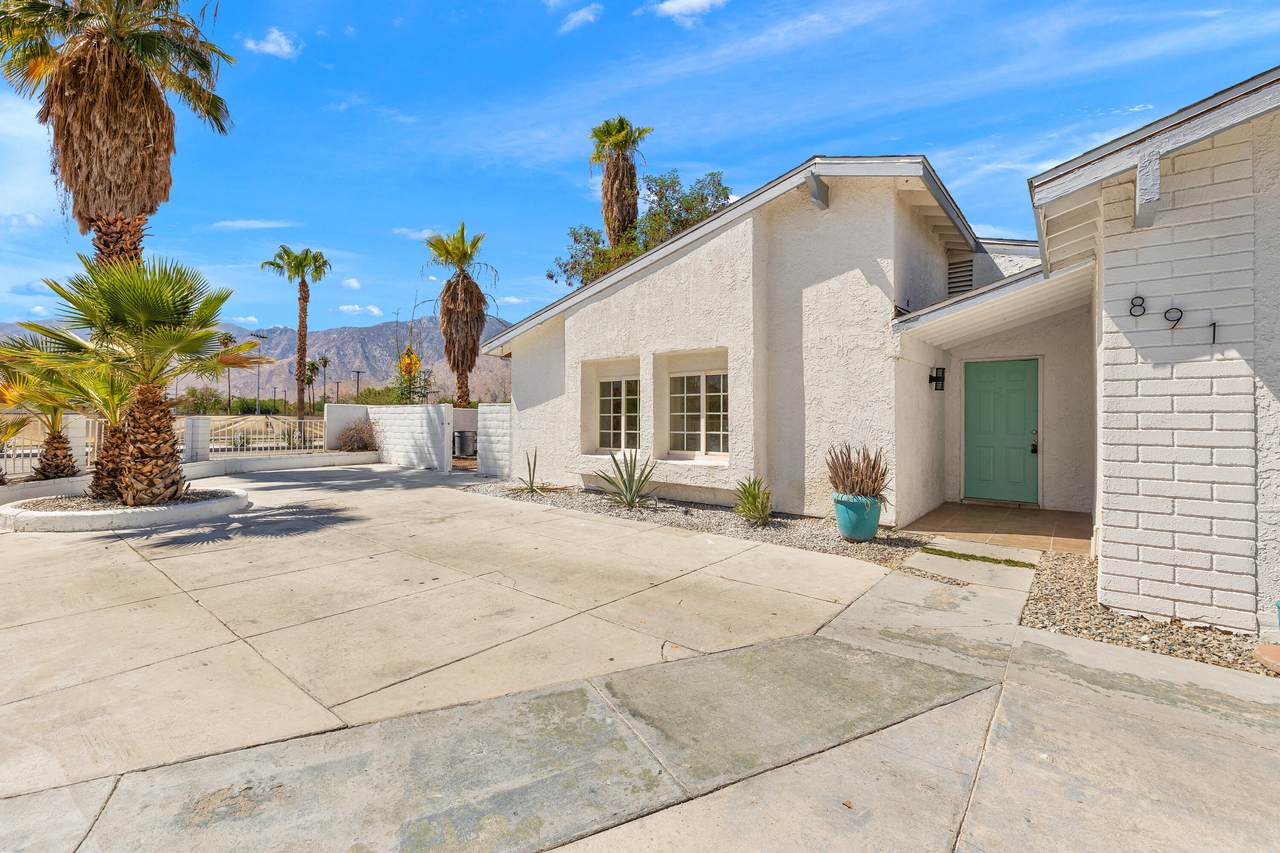 891 El Placer Road - Photo 1