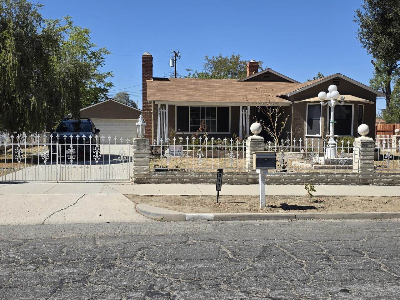 311 Carmalita Street - Photo 1