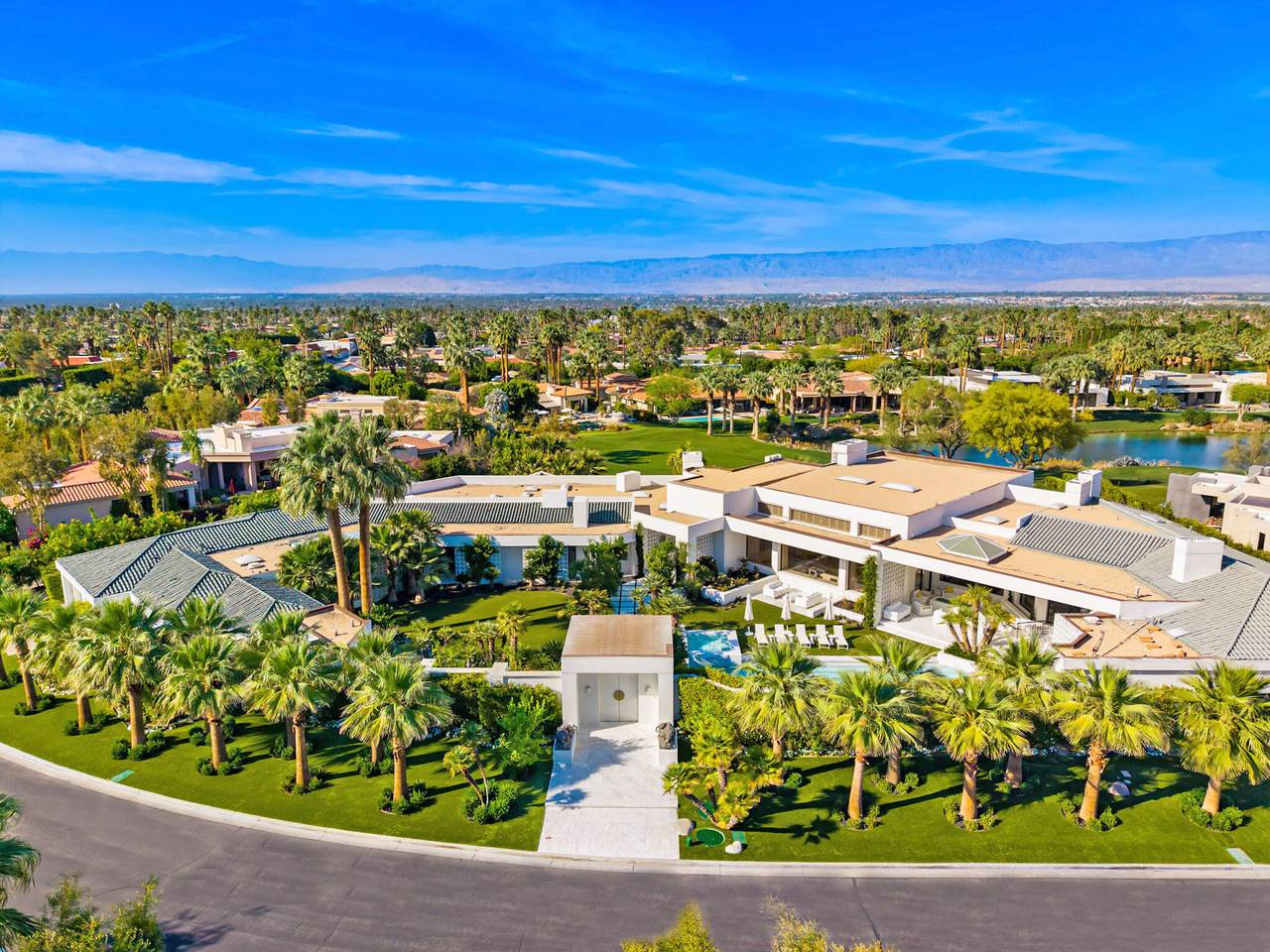 74300 Quail Lakes Drive - Photo 1