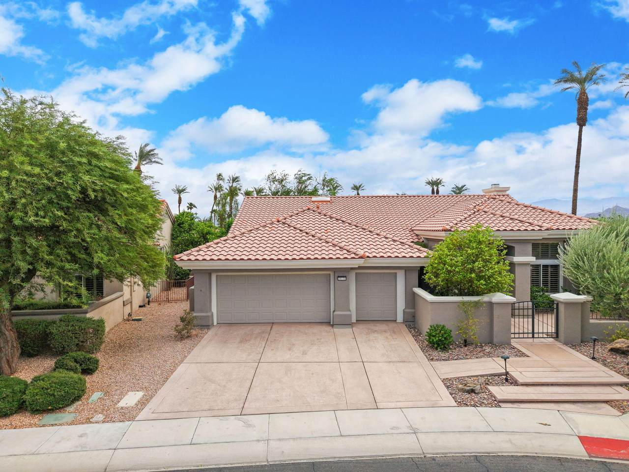 38138 Signal Court - Photo 1