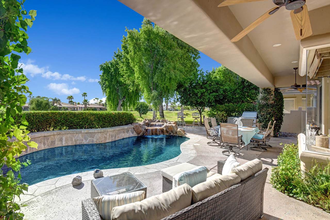 54900 Southern Hills - Photo 1