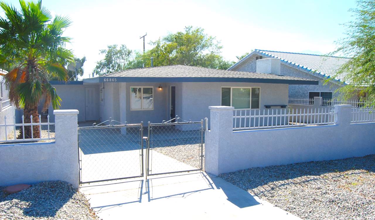 66865 Flora Avenue - Photo 1