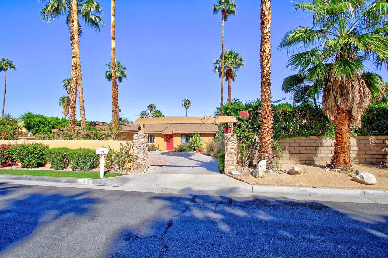 72516 Beavertail Street - Photo 1
