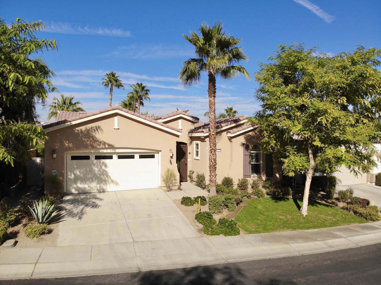 81196 Laguna Court - Photo 1