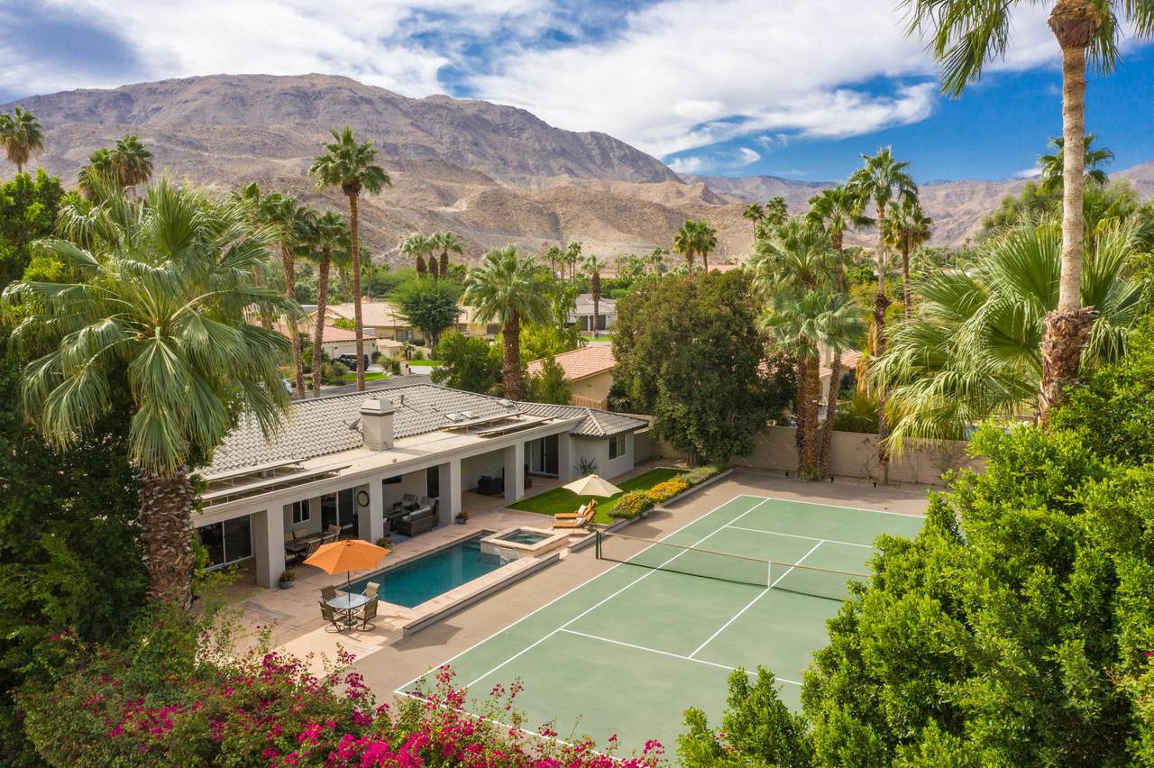 72288 Desert Drive - Photo 1
