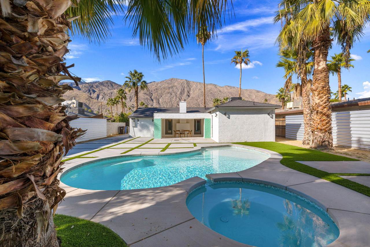 686 Camino Real - Photo 1