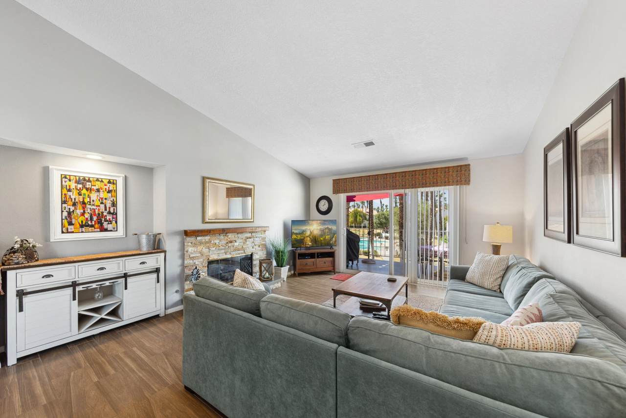 281 Vista Royale Circle - Photo 1