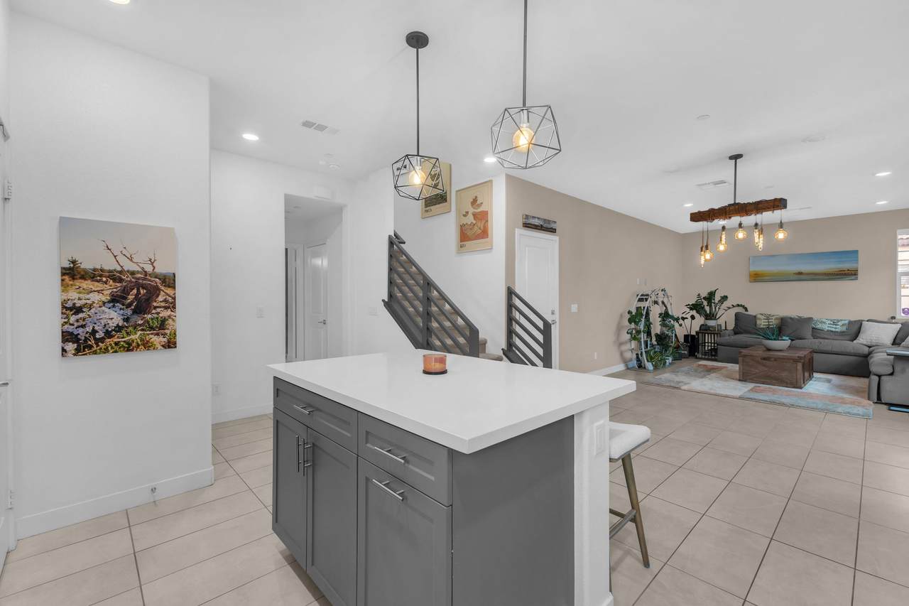 76284 Yale Way - Photo 1