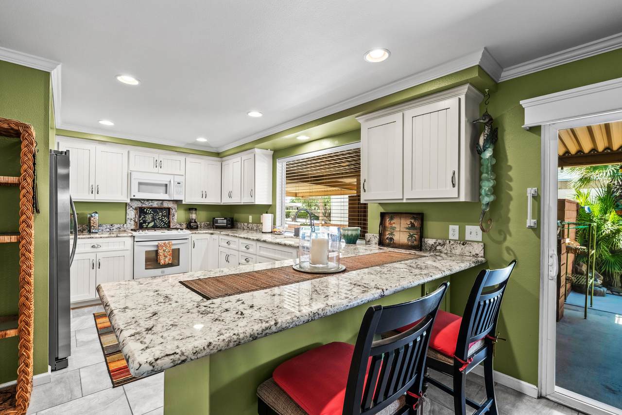 39231 Hidden Water Place - Photo 1
