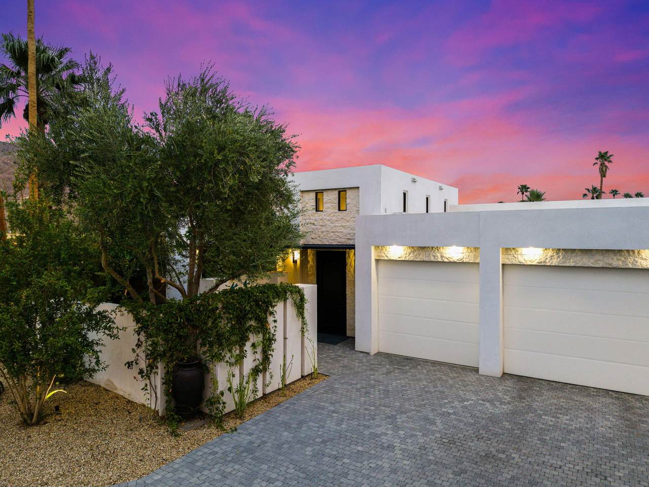 72610 Beavertail Street - Photo 1