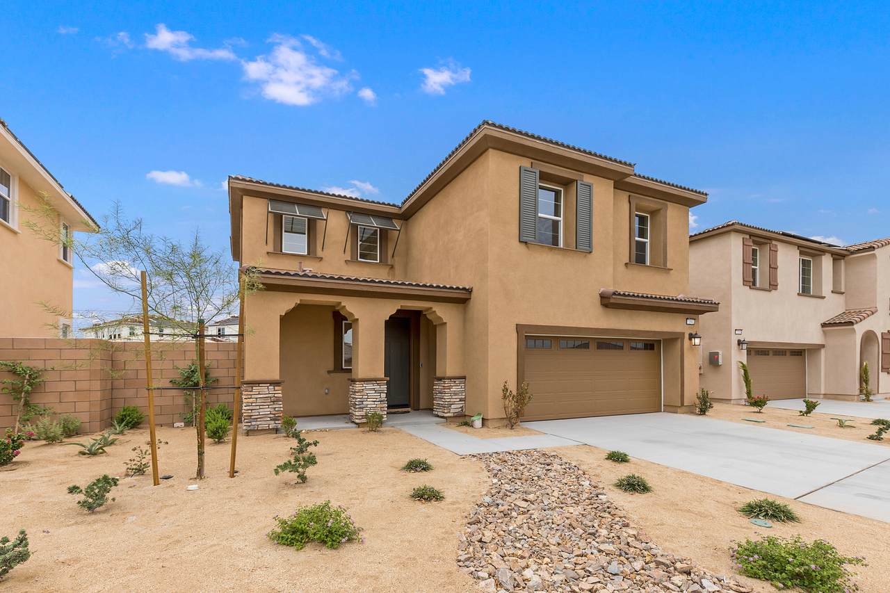 73502 Travers Street - Photo 1