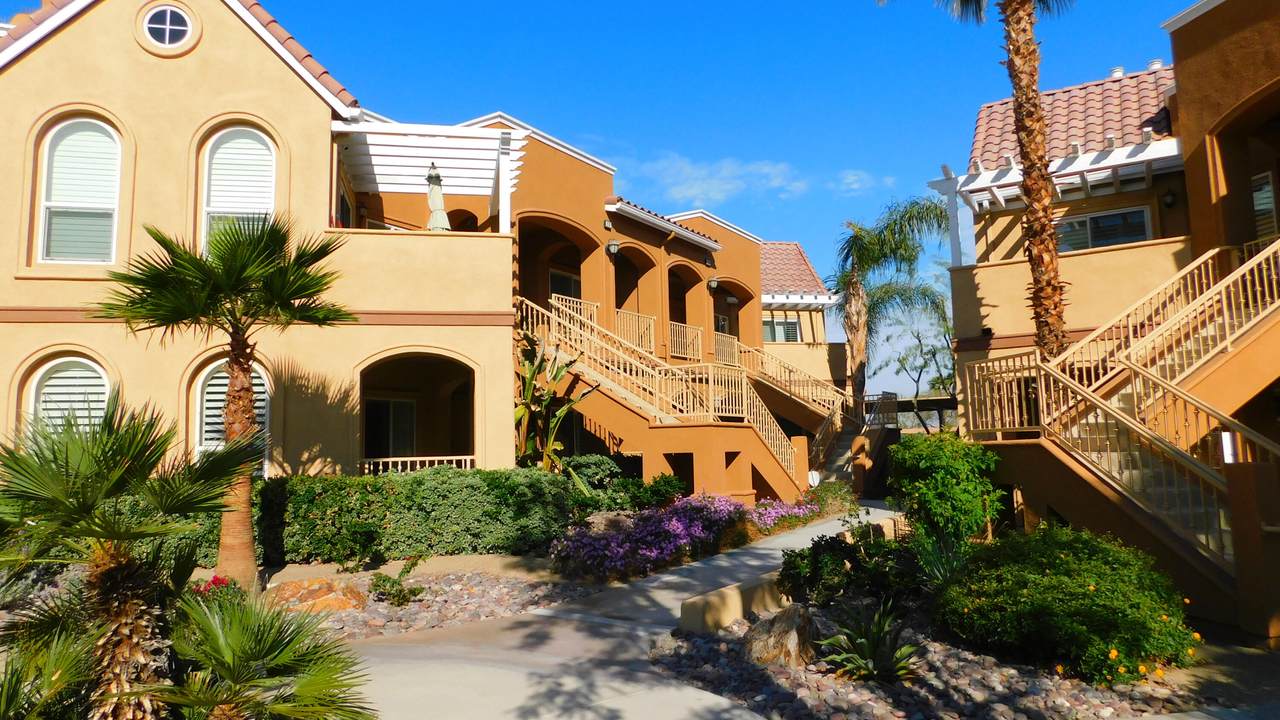 45245 Seeley Drive - Photo 1