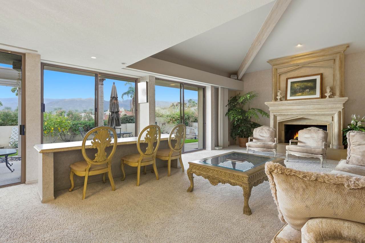 30 Kavenish Drive - Photo 1