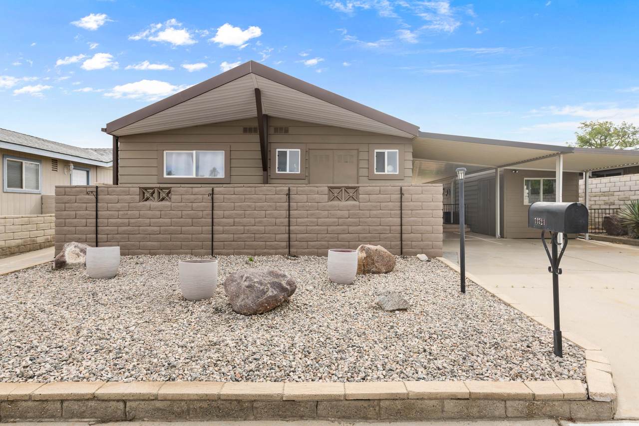 73721 Oak Flats Drive - Photo 1