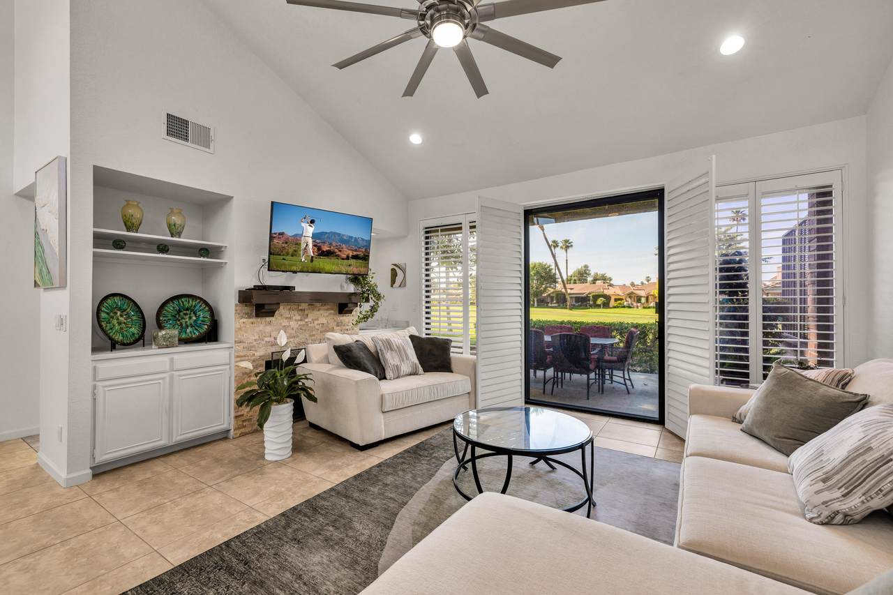 272 Avenida Del Sol - Photo 1
