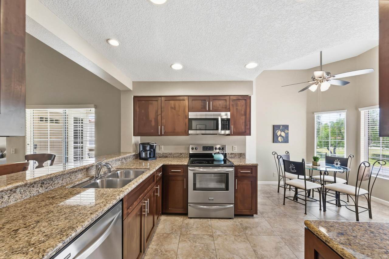 290 Vista Royale Circle - Photo 1