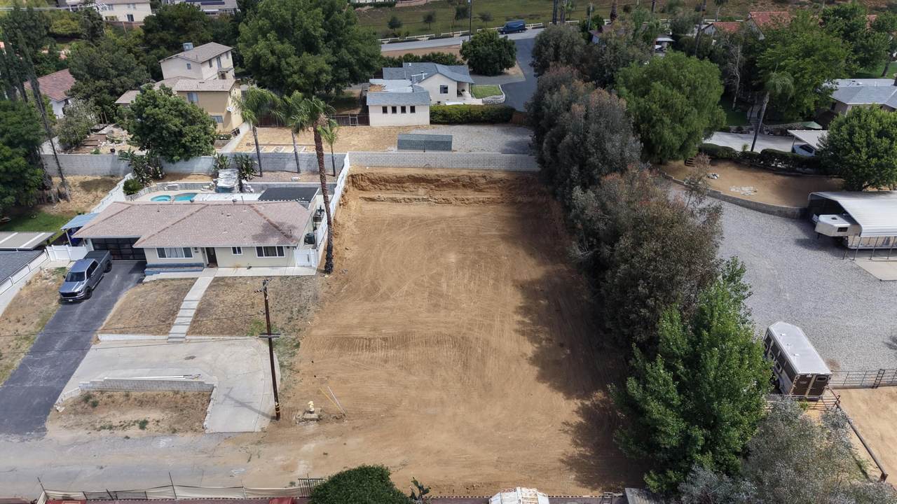 31812 Hutto Lane - Photo 1