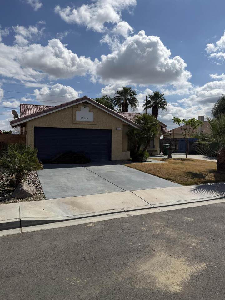 45276 Yale Street - Photo 1
