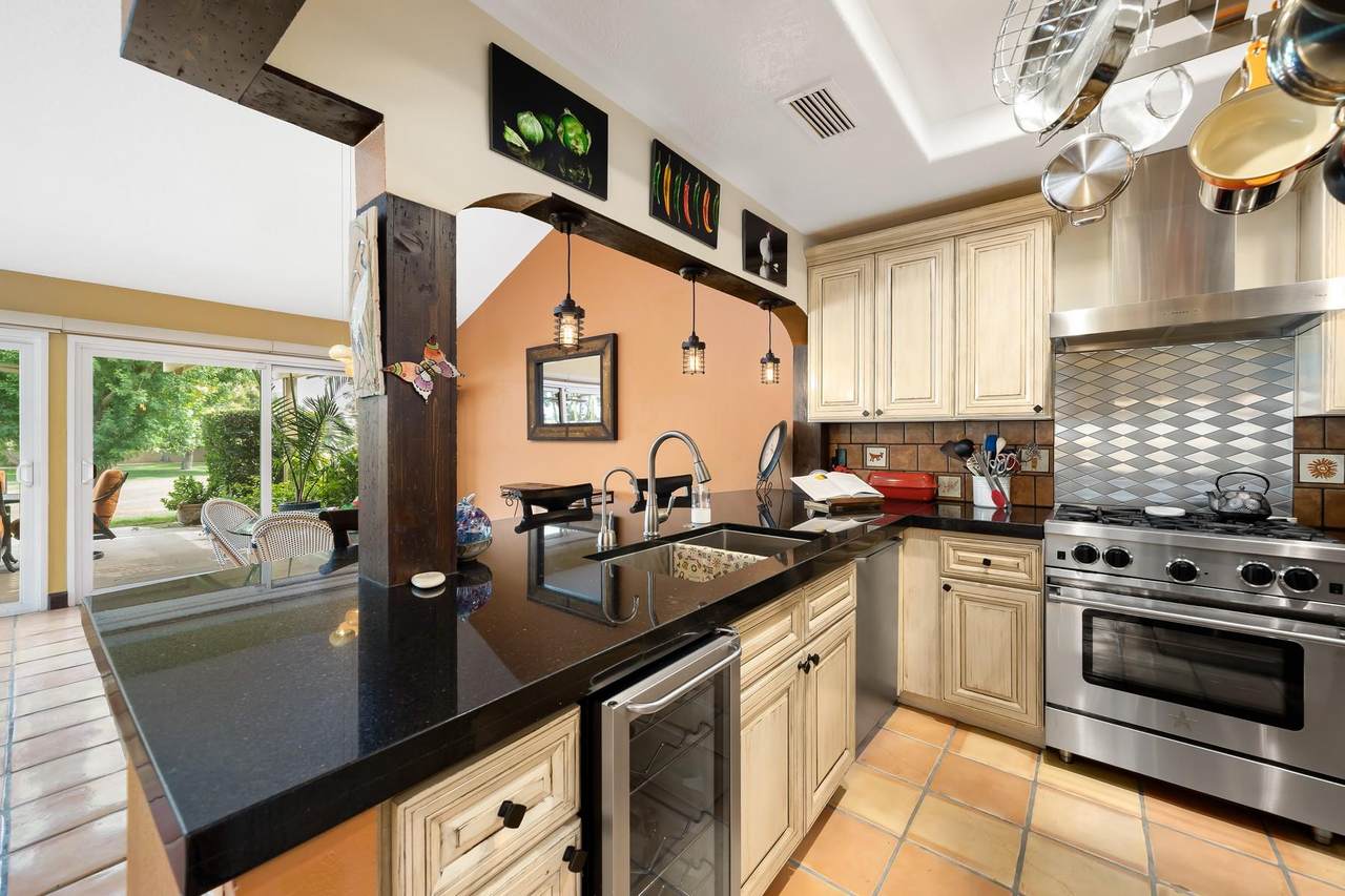 77806 Woodhaven Drive - Photo 1