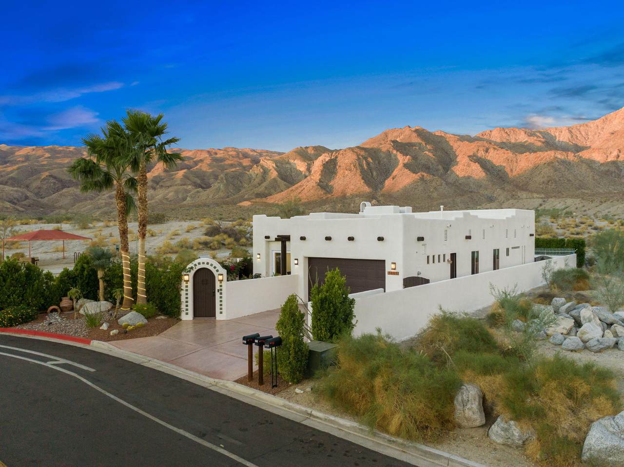 54885 Avenida Madero - Photo 1