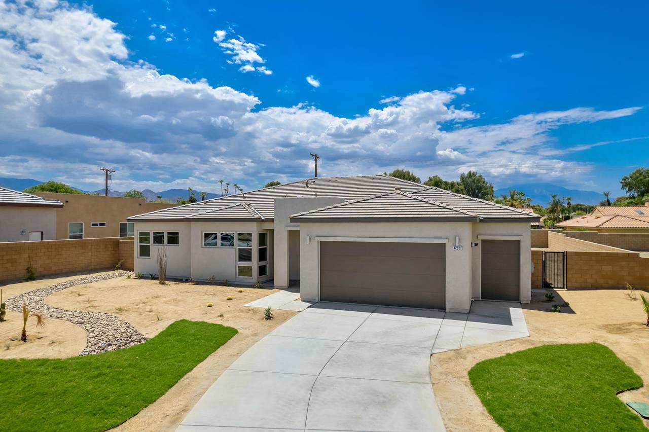 42821 Rachel Court - Photo 1